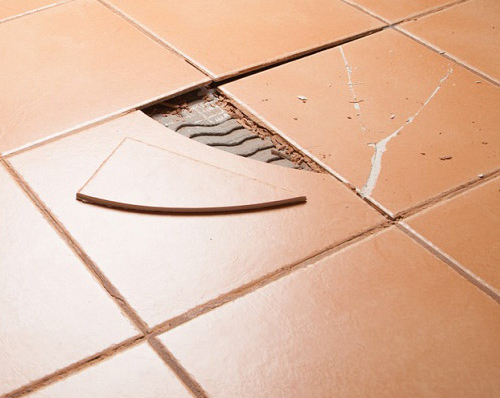 Comment réparer un carreau cassé ?