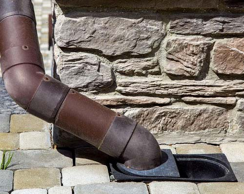 Comment installer un regard d'eaux pluviales ?