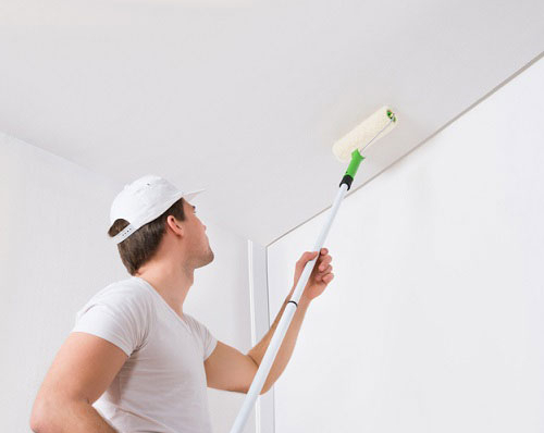 Comment peindre un plafond sans faire de traces ?