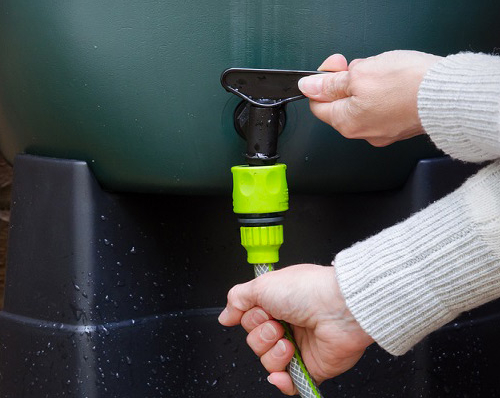 Comment installer un récupérateur d'eau de pluie ? Comment installer un récupérateur d'eau de pluie ?