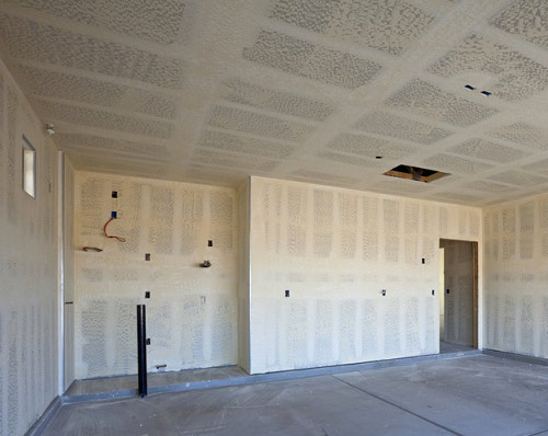 Comment isoler le plafond d'un sous-sol ?
