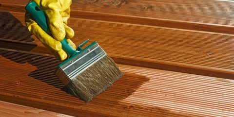 Produit d'entretien pour terrasse en bois