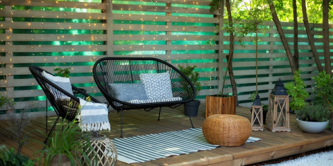 Terrasse en bois dans le jardin